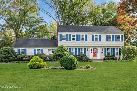 19 Ivy Hill Rd, Red Bank, NJ 07701