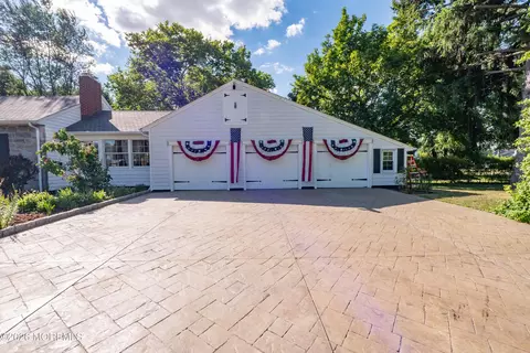 5 Pardun Ave, Milltown, NJ 08850