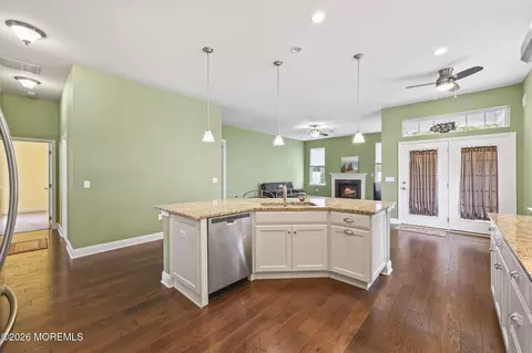 Kitchen - 196 Ambermist Way, Forked River, NJ 08731 photo 6 of 7