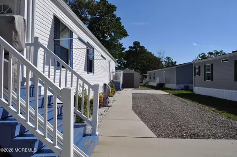 Exterior - 7 Fox St, Whiting, NJ 08759 photo 4 of 7