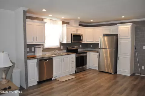 Kitchen - 7 Fox St, Whiting, NJ 08759 photo 1 of 2