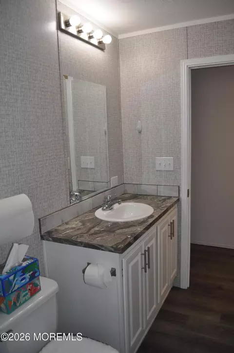 Bath - 7 Fox St, Whiting, NJ 08759 photo 2 of 6