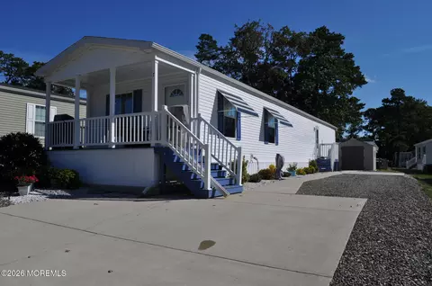 Exterior - 7 Fox St, Whiting, NJ 08759 photo 2 of 7