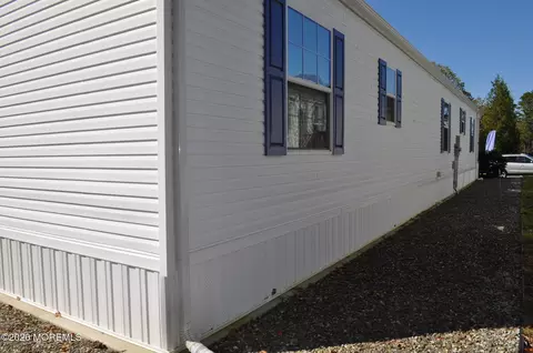 Exterior - 7 Fox St, Whiting, NJ 08759 photo 7 of 7