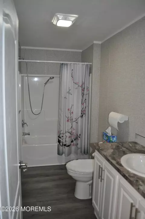 Bath - 7 Fox St, Whiting, NJ 08759 photo 1 of 6