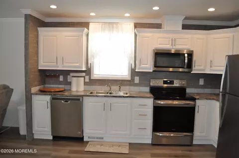 Kitchen - 7 Fox St, Whiting, NJ 08759 photo 2 of 2