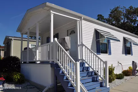 Exterior - 7 Fox St, Whiting, NJ 08759 photo 3 of 7