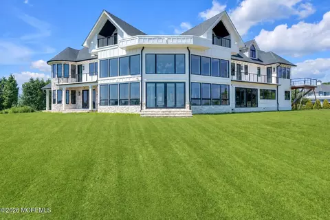 Exterior - 16 Harbor Dr, Rumson, NJ 07760 photo 3 of 4
