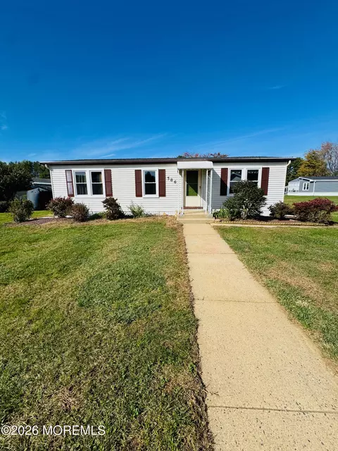 586 Cherin Rd, Freehold, NJ 07728