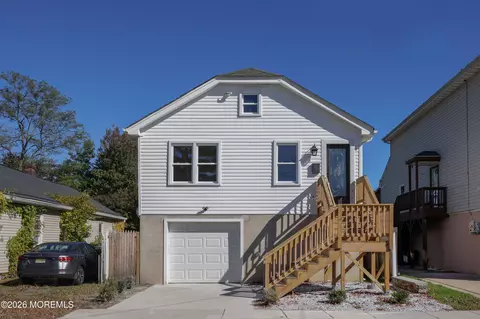 10 Lincoln Ct, Keansburg, NJ 07734