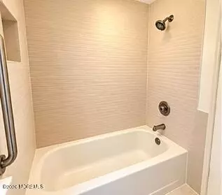 Bath - 20 Norwick Dr, Forked River, NJ 08731 photo 2 of 4