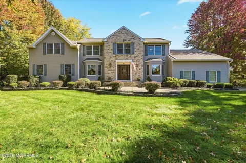 8 Assunpink Trl, Freehold, NJ 07728