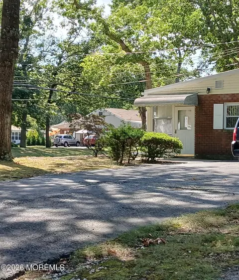 4 A Cedar St #A, Toms River, NJ 08757