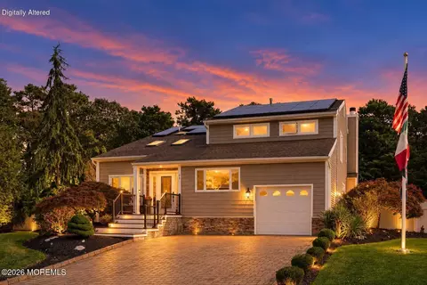 99 Oak Glen Rd, Toms River, NJ 08753