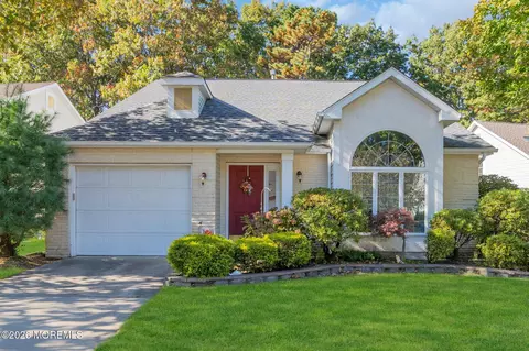 1577 Scholar Pl, Toms River, NJ 08755