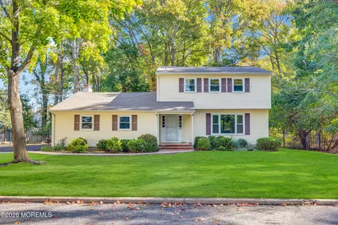 1601 Melville St, Oakhurst, NJ 07755