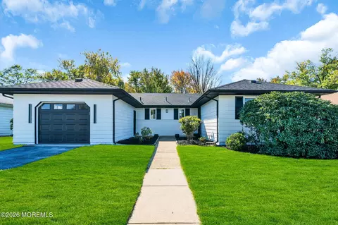 89 Barbados Dr S, Toms River, NJ 08757