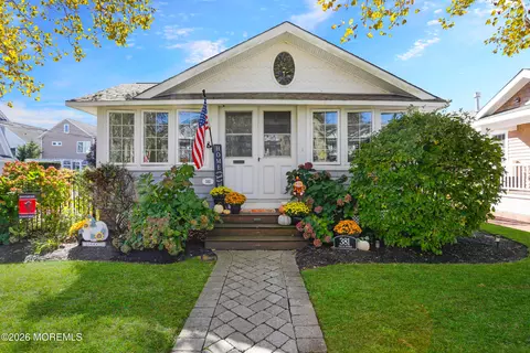 381 Euclid Ave, Manasquan, NJ 08736