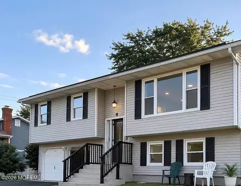 9 Chadwell Ct, Neptune City, NJ 07753