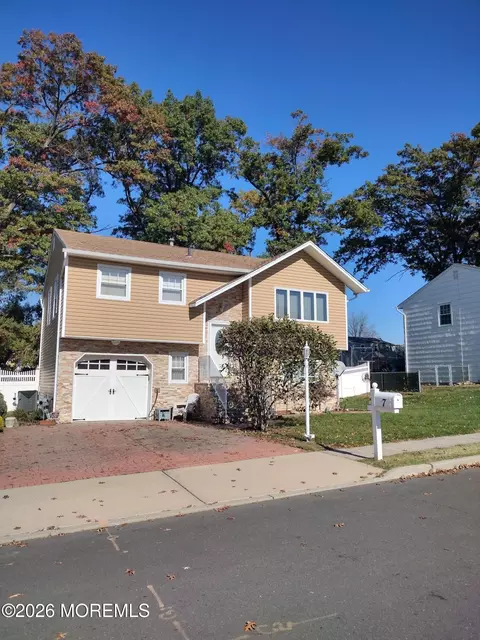 7 Thomas Ave, South Amboy, NJ 08879