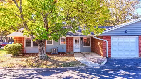 450 Cheshire Ct # D, Lakewood, NJ 08701