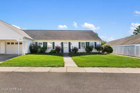 502 Springfield Way #502A, Monroe Township, NJ 08831