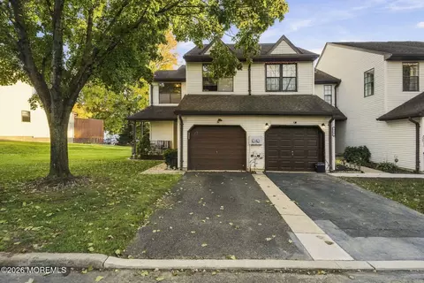 221 Longwood Dr, Manalapan, NJ 07726