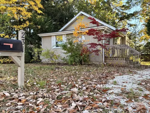 231 Arkansas Ave, Toms River, NJ 08753