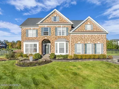 43 Weathervane Cir, Cream Ridge, NJ 08514