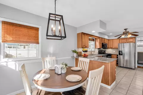 Dining - 564 Nicholas Rd, Brick, NJ 08724 photo 4 of 5