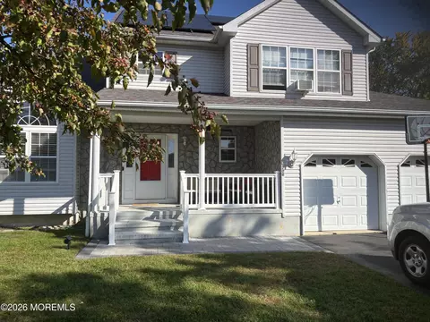 208 Iris Dr, Neptune City, NJ 07753