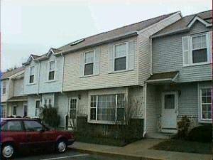 8 Kim Ct, Jackson, NJ 08527 photo 1