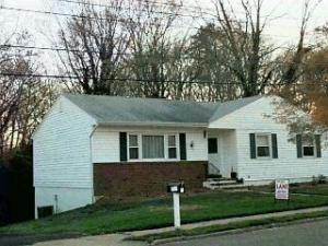8 Dianne Dr, Neptune, NJ 07753 photo 1