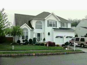5 Trishs Ct, Matawan, NJ 07747 photo 1