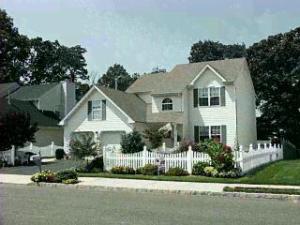 76 Nutmeg, Matawan, NJ 07747 photo 1