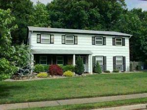 20 Wylie Ter, Morganville, NJ 07751 photo 1
