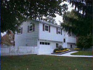1 Annmar Dr, Matawan, NJ 07747 photo 1