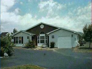 40 Edgeware Close, Freehold, NJ 07728 photo 1