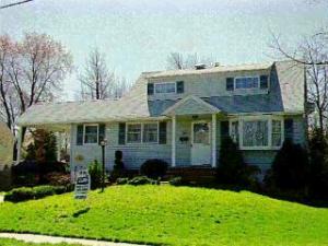 10 Irwin, Hazlet, NJ 07730 photo 1