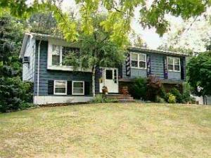 48 Chestnut Dr, Matawan, NJ 07747 photo 1