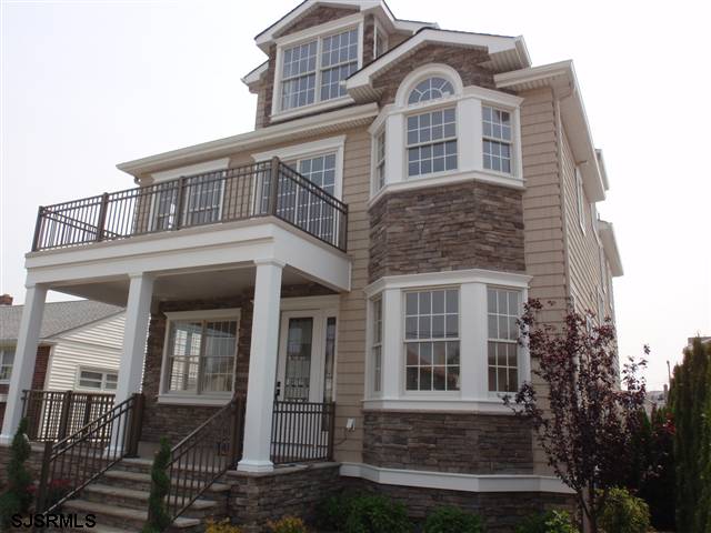 10 S Cedar Grove Ave, Margate City, NJ 08402 photo 1