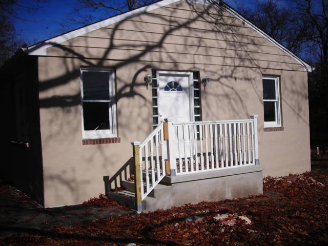110 Willow Grove Rd, Elmer, NJ 08318 photo 1