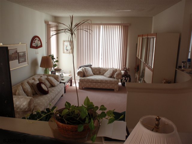 15 Bayside Ct, Margate City, NJ 08402 photo 2