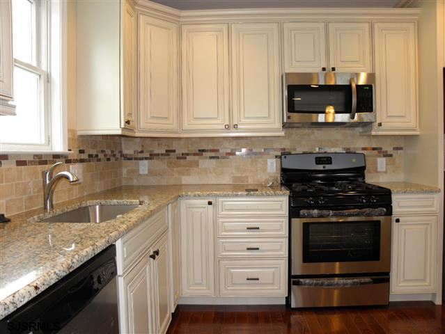 121 N Hanover Ave, Margate City, NJ 08402 photo 8