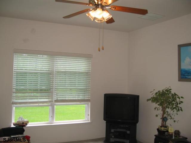 6 Marigold Cir, Egg Harbor Township, NJ 08234 photo 9