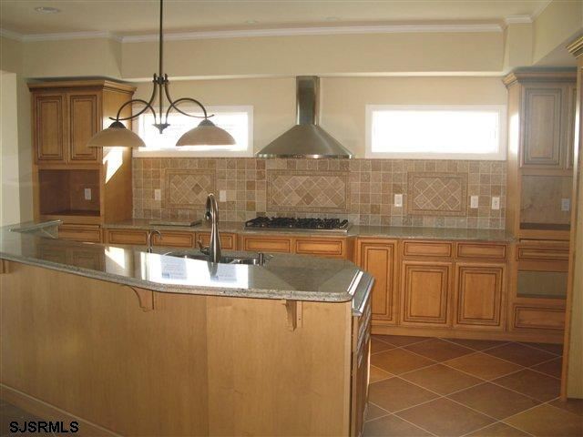 4 Golf Course Dr, Brigantine, NJ 08203 photo 2