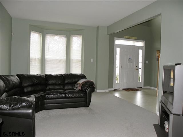 4 Saratoga Rd, Egg Harbor Township, NJ 08234 photo 6