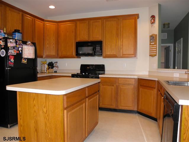 4 Saratoga Rd, Egg Harbor Township, NJ 08234 photo 3