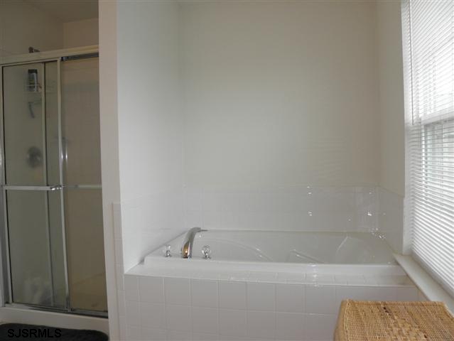4 Saratoga Rd, Egg Harbor Township, NJ 08234 photo 13