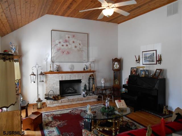 520 Cornwall Dr, Absecon, NJ 08205 photo 2